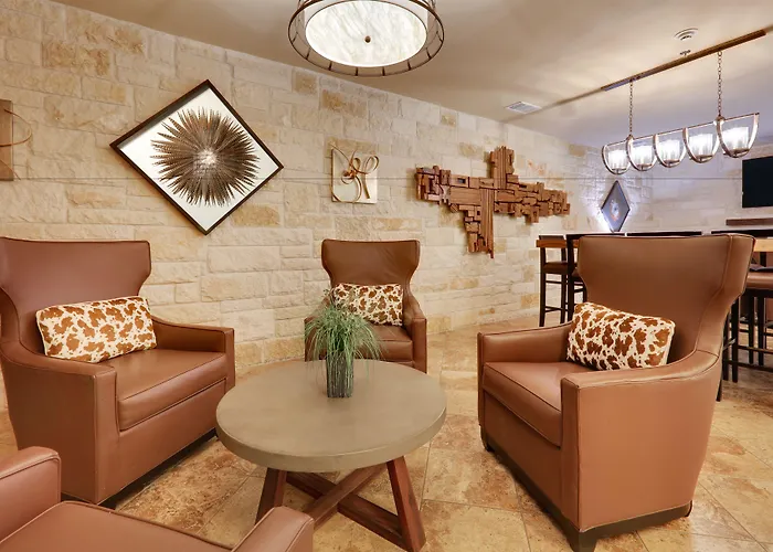 Comfort Suites Arlington - Entertainment District